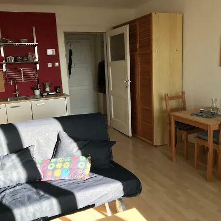 Cosy Flora Nest Appartement *